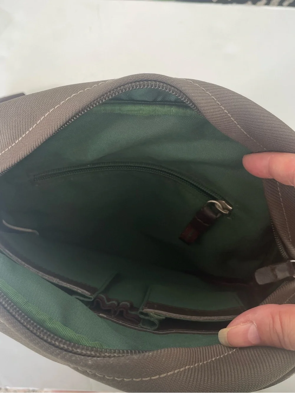 Lacoste Vintage Men's Olive Brown Nylon Canvas Messenger Crossbody Bag unisex